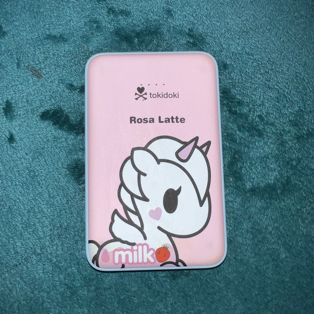 Tokidoki Cremino Unicorn Power Bank - Blue and White - Picture 3 of 3